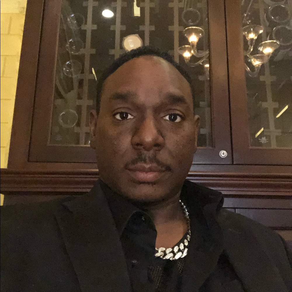 Meet your Posher, Gregory